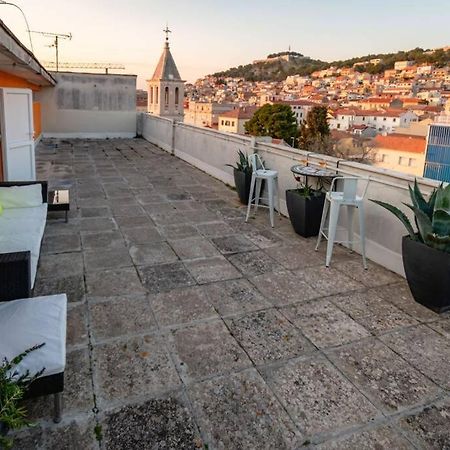 The Spot - Rooftop In The City Centre + Parking 시베니크 외부 사진