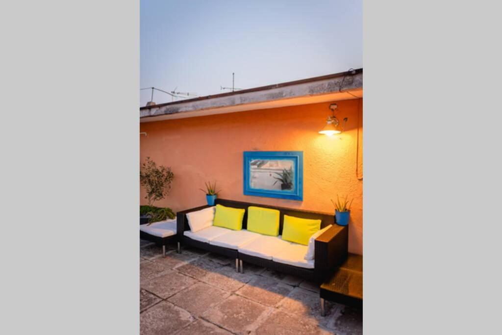 The Spot - Rooftop In The City Centre + Parking 시베니크 외부 사진